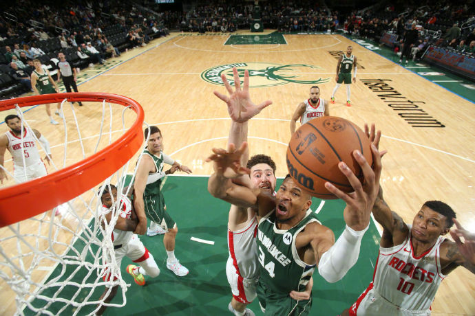 密尔沃基雄鹿迎NBA总决赛关键赛,今晚单刀错失,震撼外界,纪律约束更严格的简单介绍 密尔沃基雄鹿迎NBA总决赛关键赛,今晚单刀错失,震撼外界,纪律约束更严格的简单介绍