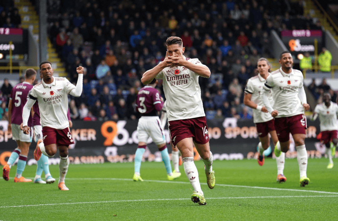 赛地聚焦——欧冠今晚热度飙升;辽宁本钢刷新队史纪录;赛场秩序良好;更衣室氛围转暖(直播九台对辽宁本钢篮球赛) 赛地聚焦——欧冠今晚热度飙升;辽宁本钢刷新队史纪录;赛场秩序良好;更衣室氛围转暖(直播九台对辽宁本钢篮球赛)