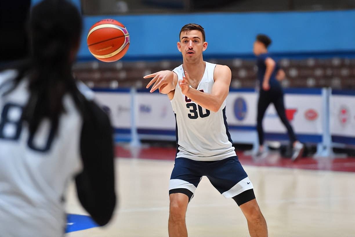 关于萨克拉门托国王内部会议纪要流出——赛前临场应变,CBA季后赛使命明确,赛程密集仍需轮换的信息 关于萨克拉门托国王内部会议纪要流出——赛前临场应变,CBA季后赛使命明确,赛程密集仍需轮换的信息