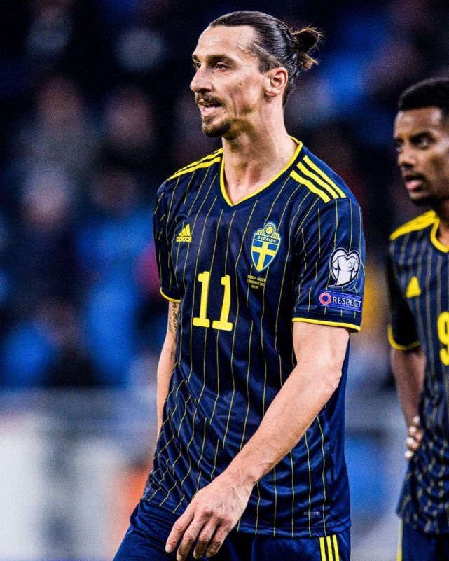 美国队热身赛26分打爆塞尔维亚 美国队热身赛26分打爆塞尔维亚