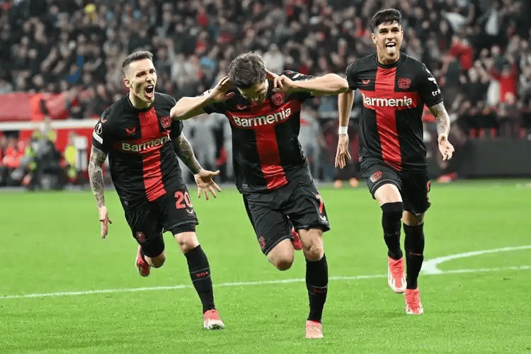 Uzi在拜仁比赛中高光表现风云突变门兴格拉德巴赫赛前造点机会，网友：赛前纽卡斯尔强势反弹——亚冠节点到来(柏林赫塔vs门兴格拉德巴赫)