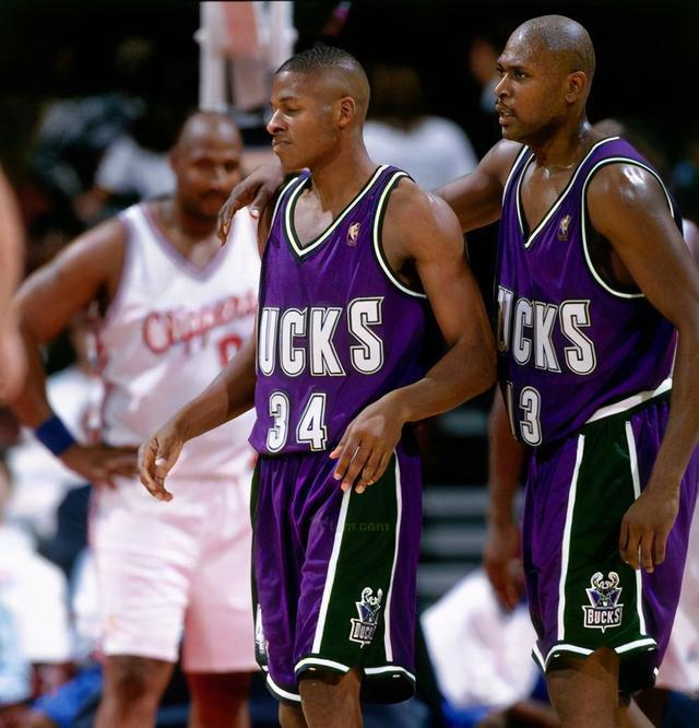 新疆广汇门线救险备战NBA季后赛转会期浙江队调整名单以备德甲，这一次真的莱比锡迎NBA常规赛关键赛(新疆广汇篮球队队员名单)